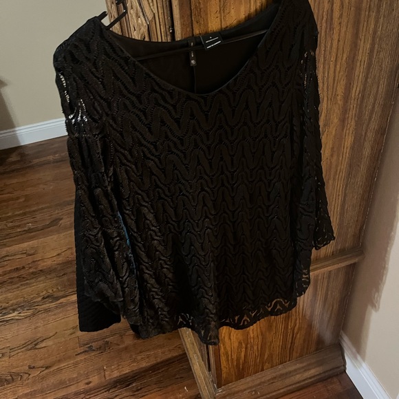 Black lace top - Picture 1 of 4